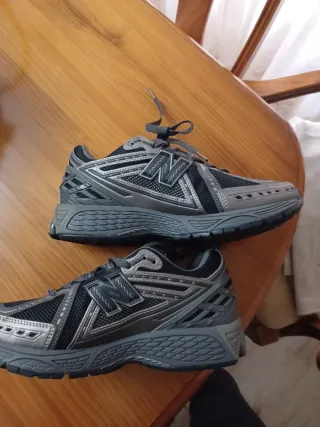 New Balance 1906R Talla 40