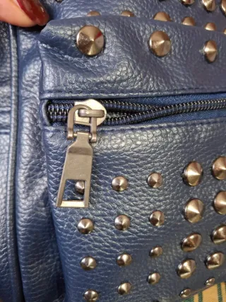 Zaino donna borchie blu