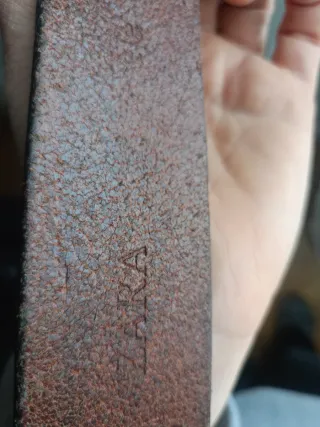 Cinturón de piel marrón