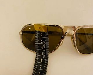 Occhiali da sole vintage anni '80