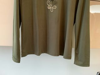 Maglia verde oliva con ricami taglia L/XL