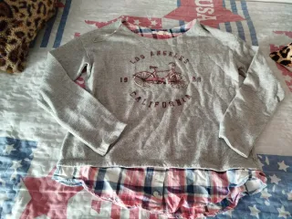 Jersey gris con camisa