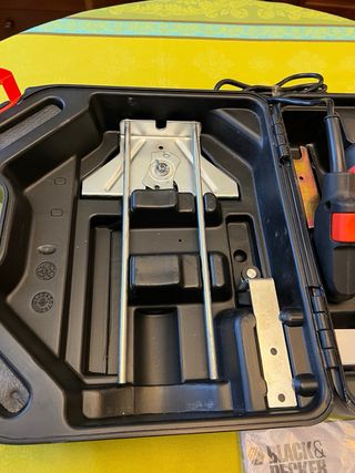 Fresadora Black & Decker KW850E