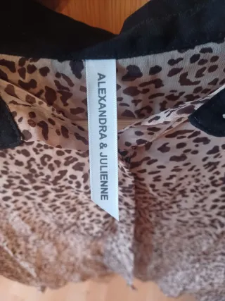 Blusa leopardo transparente