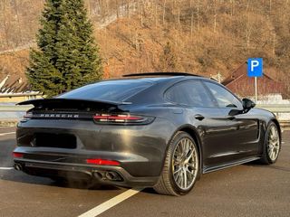 Porsche Panamera 2018