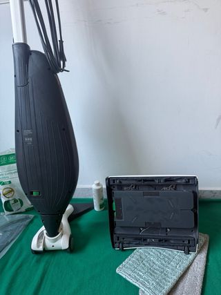 Folletto VK150 + Lavapavimenti Vorwerk