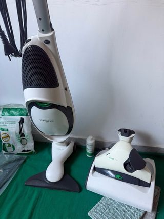 Folletto VK150 + Lavapavimenti Vorwerk