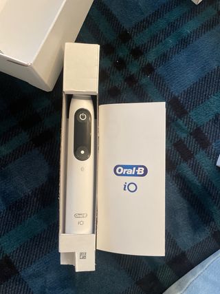 Cepillo Eléctrico Oral-B iO6 Nuevo