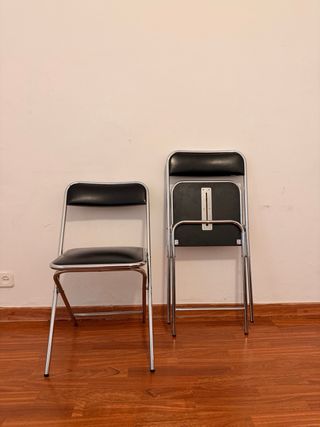 Sedie pieghevoli stile Bauhaus