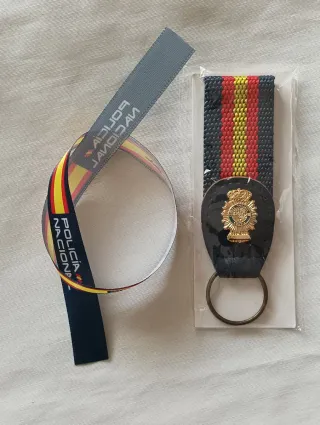 30 Insignias Policía Nacional Colección