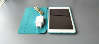 Apple iPad Mini 2 Plata/Blanco