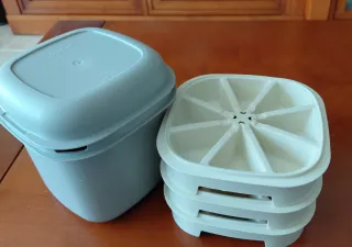 Cubitera Tupperware y accesorios años 80.