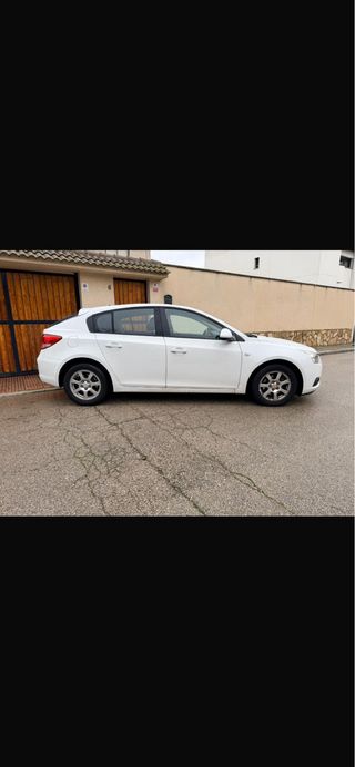 Chevrolet Cruze 2012