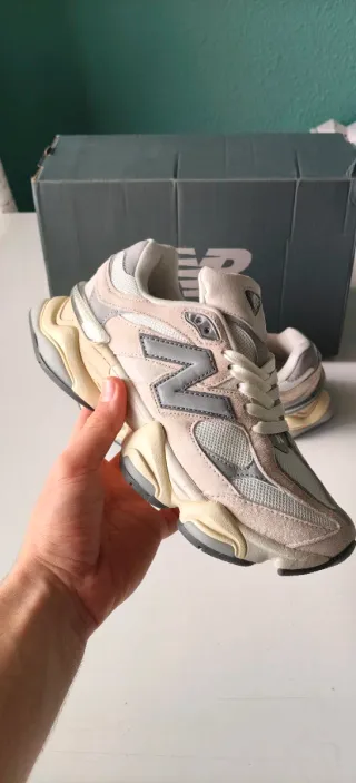 New Balance 9060 Sea Salt Rain Cloud