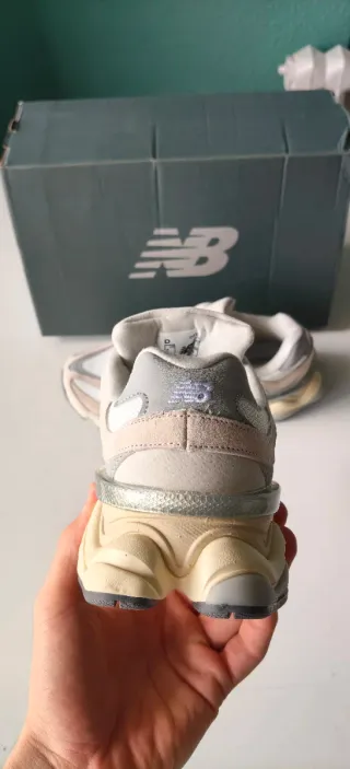New Balance 9060 Sea Salt Rain Cloud