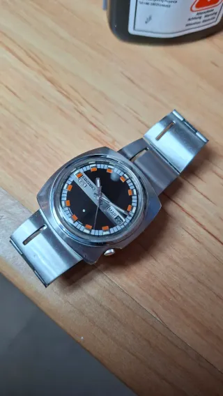 Reloj Seiko 6119 Asimétrico