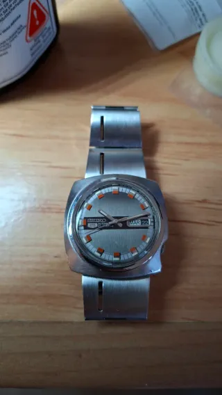 Reloj Seiko 6119 Asimétrico