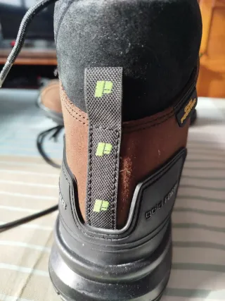 Bota de seguridad Poster GP Jungla Talla 43