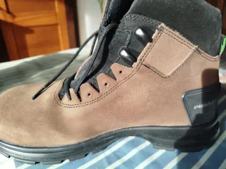 Bota de seguridad Poster GP Jungla Talla 43