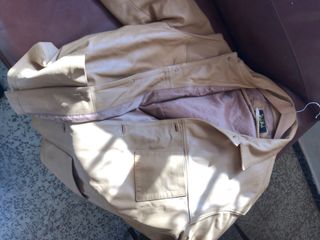 Chaqueta de piel mostaza Piel finisima. Nueva.