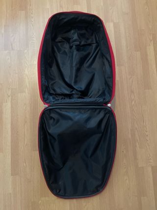 Maleta de cabina roja