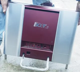 Acer Aspire Z5710 All in One - Pantalla Rota
