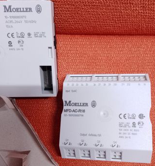 Módulo programable Eaton Möeller MFD-AC-R16