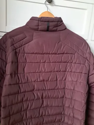 Plumífero caballero vino