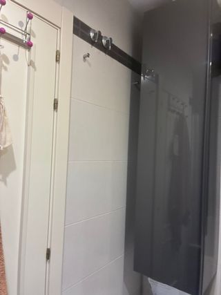 Mueble de baño gris