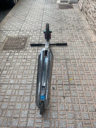 Patinete Oxelo gris y negro