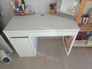 Mesa estudio infantil Ikea