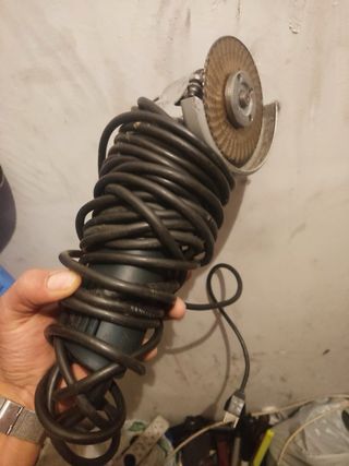 Amoladora Radial con disco