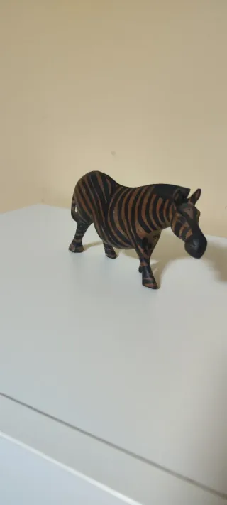 Set animali in legno: giraffe, zebra, rinoceronte