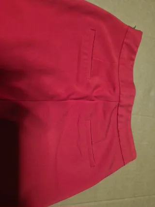 Pantalón Stradivarius Rojo Talla 34
