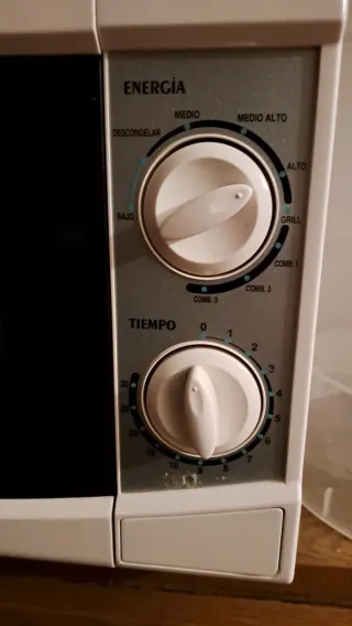 Microondas Grill Rommer