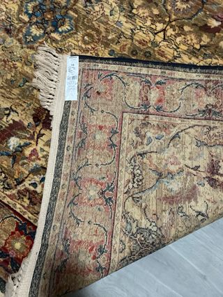 Elegante alfombra ,confeccionada en Crevillente