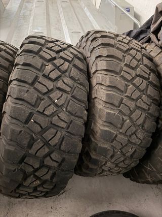 Llantas Braid con Neumáticos BF Goodrich Mud KM3