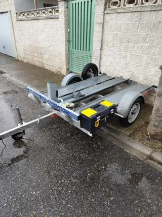 Alquiler remolque portamotos y quad