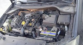 Renault bandeja trasera laguna 2.0 g modelo 68919