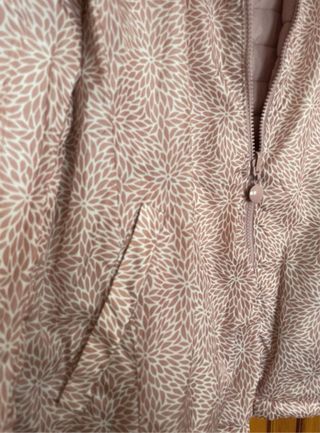 Chaqueta plumífero reversible rosa y blanco