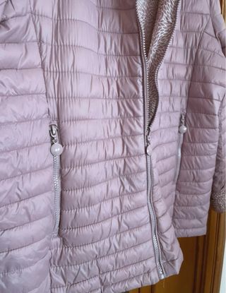 Chaqueta plumífero reversible rosa y blanco