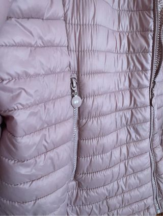 Chaqueta plumífero reversible rosa y blanco