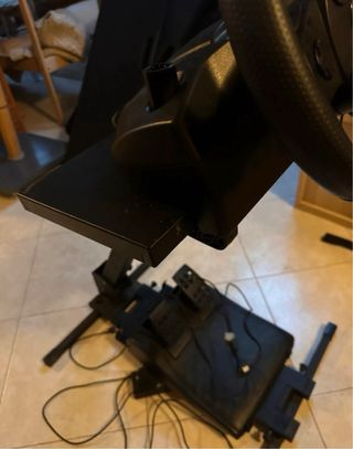 Logitech Driving Force GT Volante con struttura