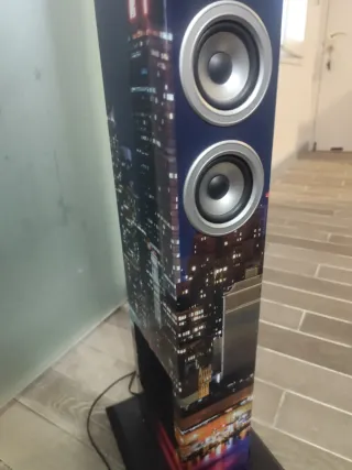 Altavoz Torre Avenzo Negro/Azul