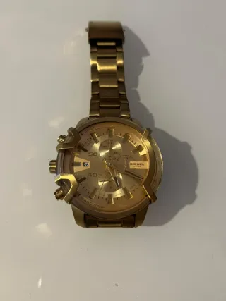 Reloj Diesel Dorado Cronógrafo