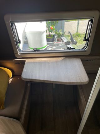 Mini caravana (640 kg) Carpento 360 D CONFORT PLUS