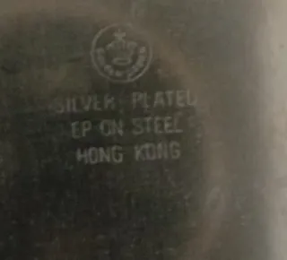 Bandeja Acero Baño Plata, con grabados decorativos