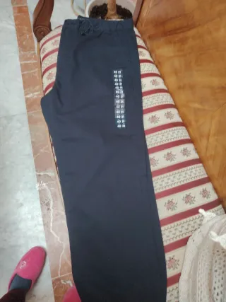 Pantalón chino negro