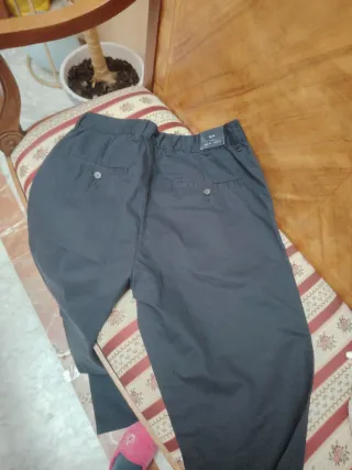 Pantalón chino negro