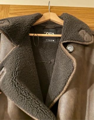 Chaquetón doble faz Zara marrón